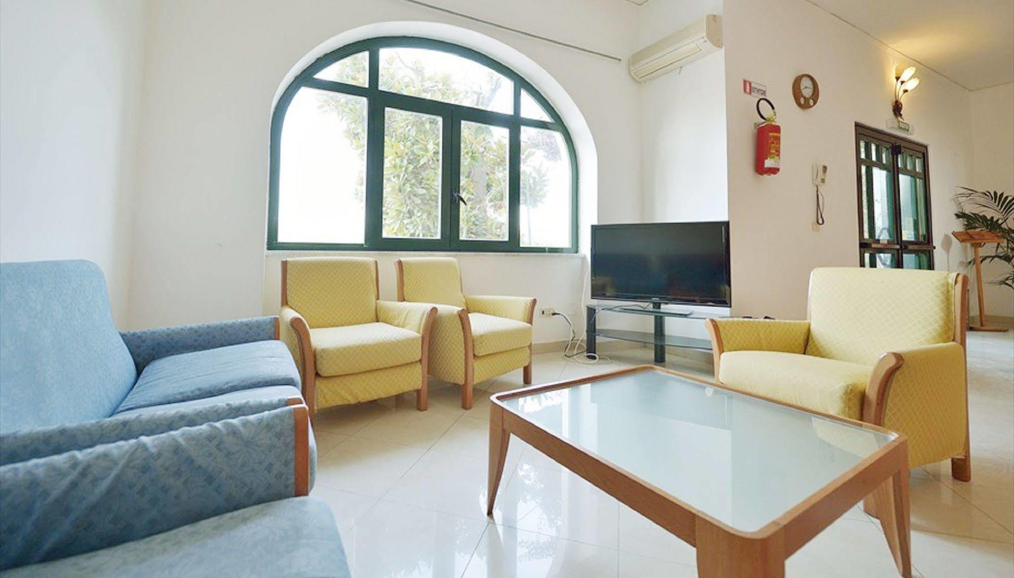Hotel Riviera Προτσίντα Εξωτερικό φωτογραφία