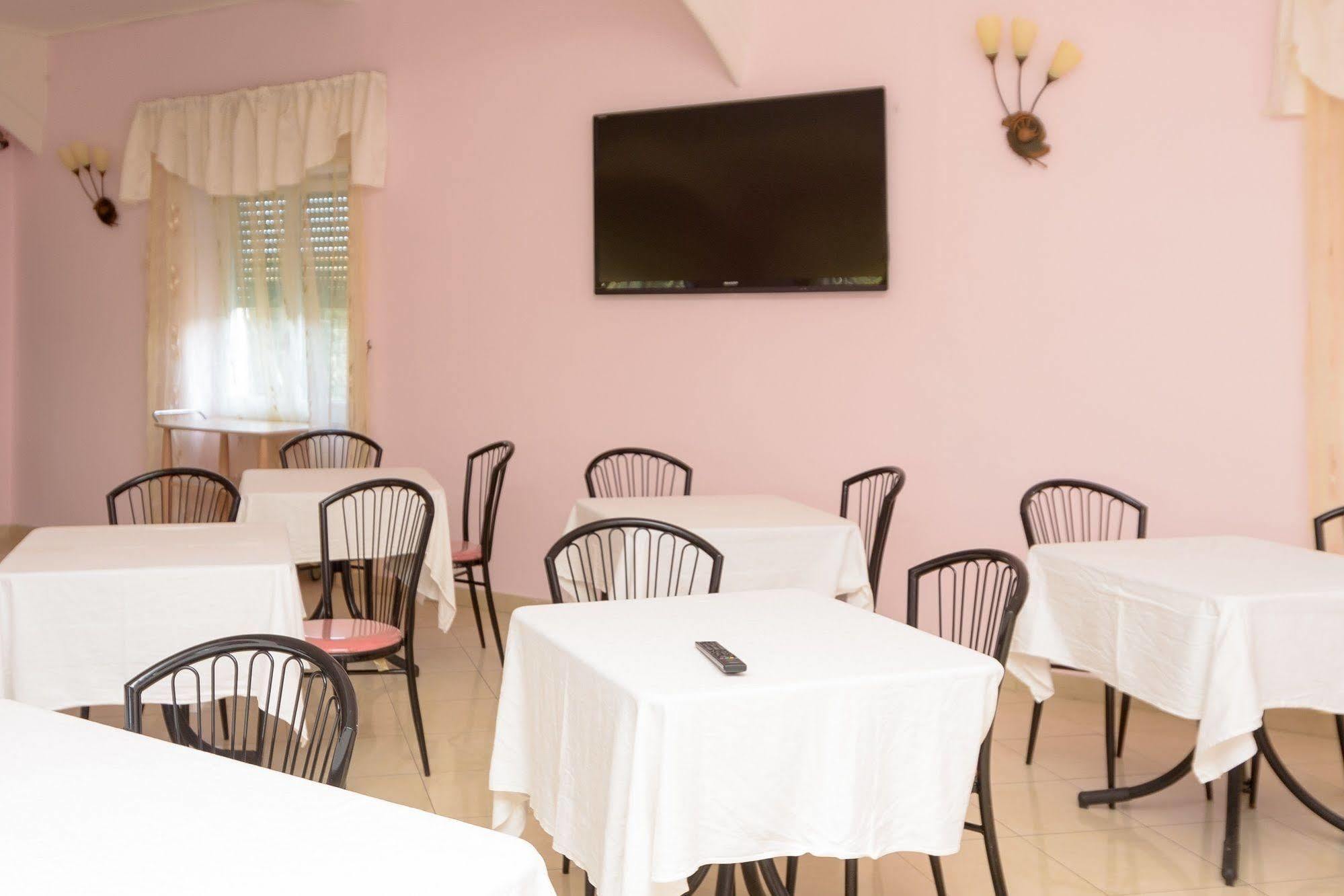 Hotel Riviera Προτσίντα Εξωτερικό φωτογραφία
