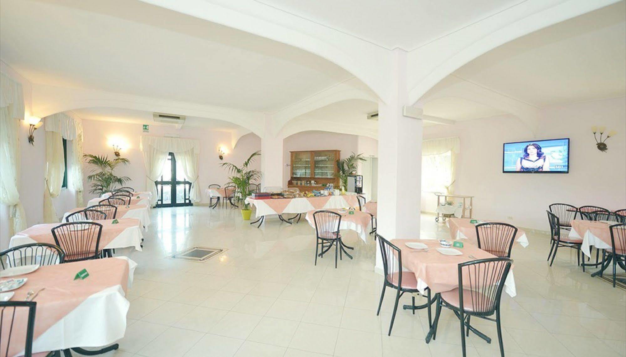 Hotel Riviera Προτσίντα Εξωτερικό φωτογραφία